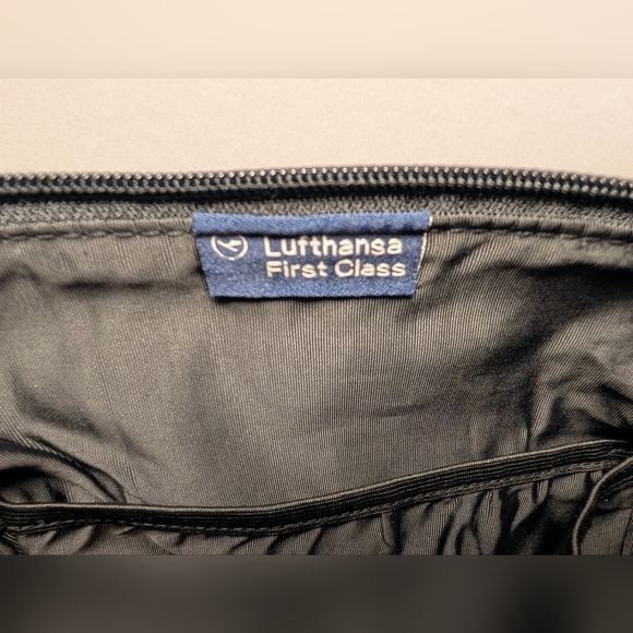 New Lufthansa First Class Amenity Kit W/ PJs & Augustinus Bader Products - Picture 8 of 9